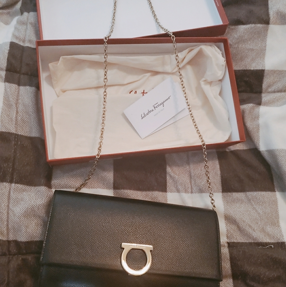 ❤NIB Authentic salvatore ferragamo bag❤